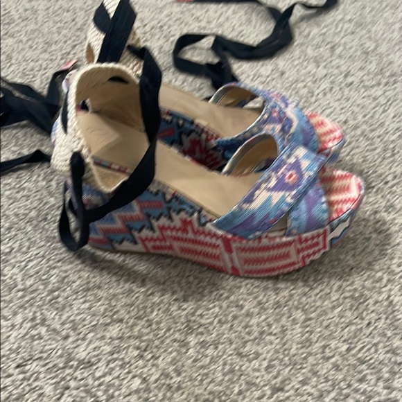 Theodora and Callum lace up wedges - Multicolor - Picture 3 of 7